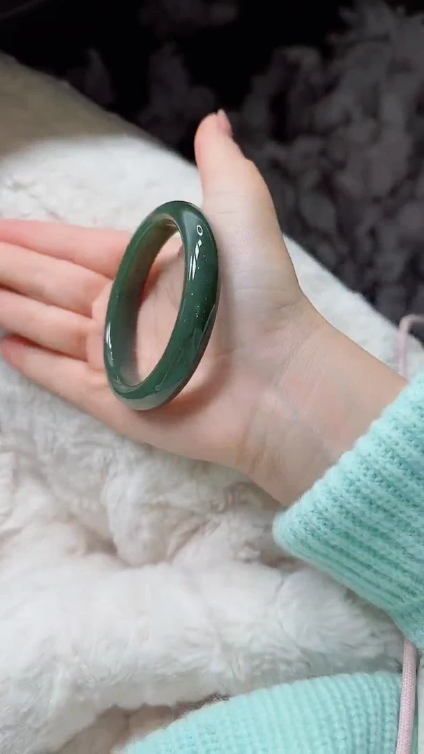 【闪购商品】和田玉手镯未镶嵌515