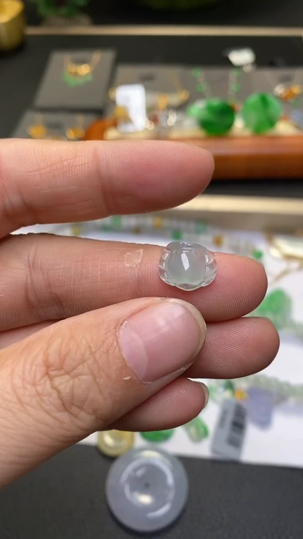 颈饰未镶嵌翡翠净货34314