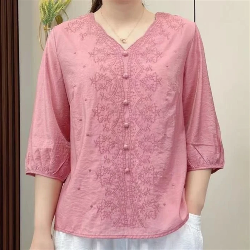 【现货+运费险】棉麻上衣刺绣V领复古风t恤短袖休闲大码小衫Y927