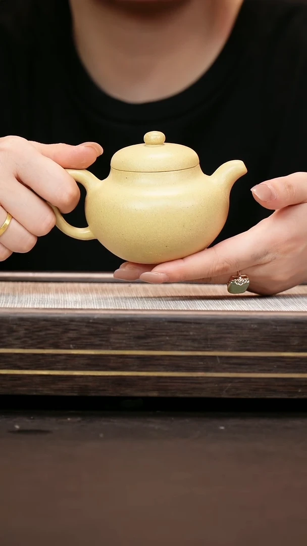 茶壶紫砂本山绿泥   柿圆壶
