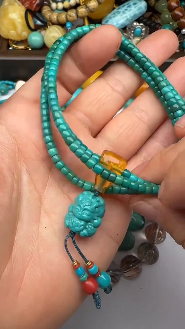 足金镶嵌绿松石发v给梵蒂冈