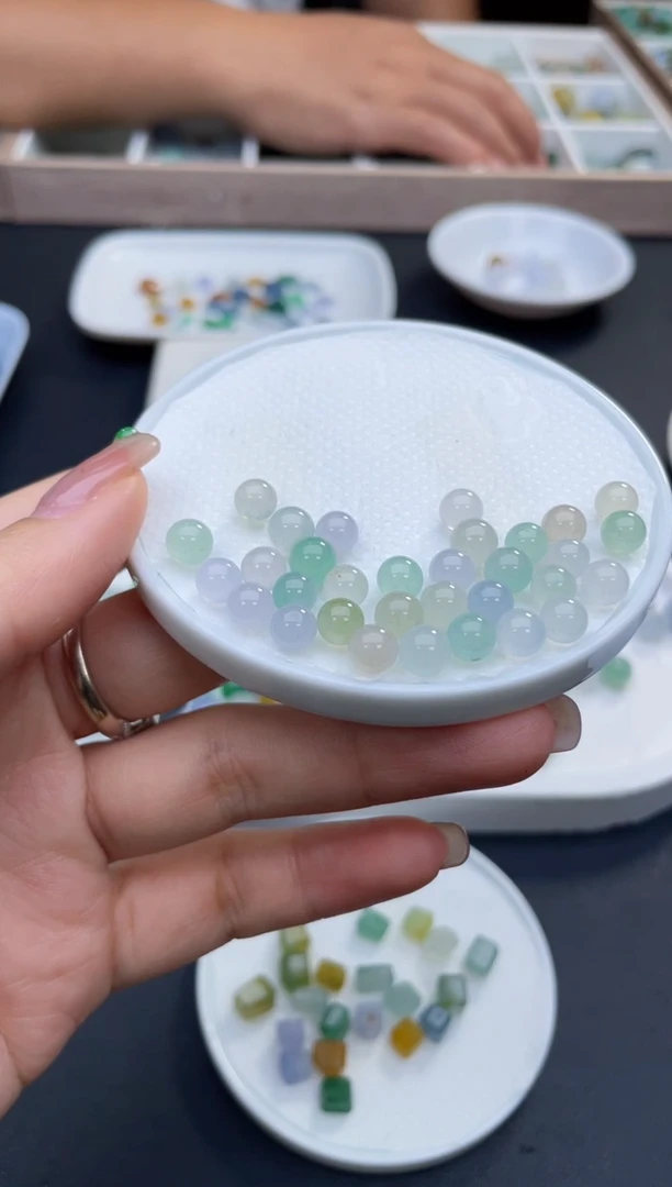 未镶嵌定制翡翠圈**∴啊A140