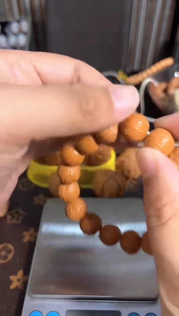 把件核桃凤羽猴头手串
