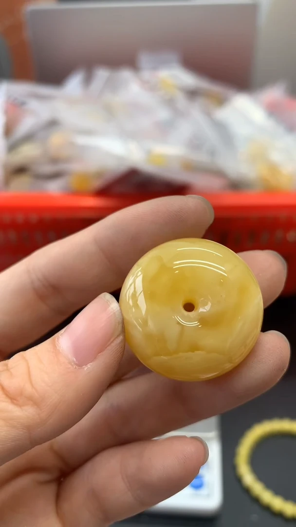 未镶嵌琥珀珠宝奇石858