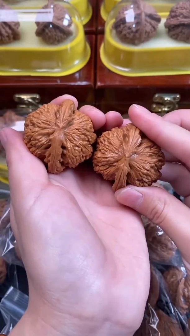 把件文玩核桃白狮子41尺Q683