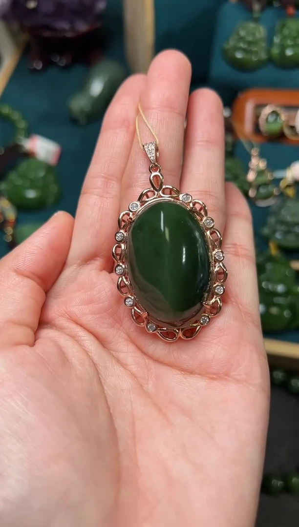 【闪购商品】和田玉（碧玉）颈饰银S925镶嵌碧玉24×33×16左右