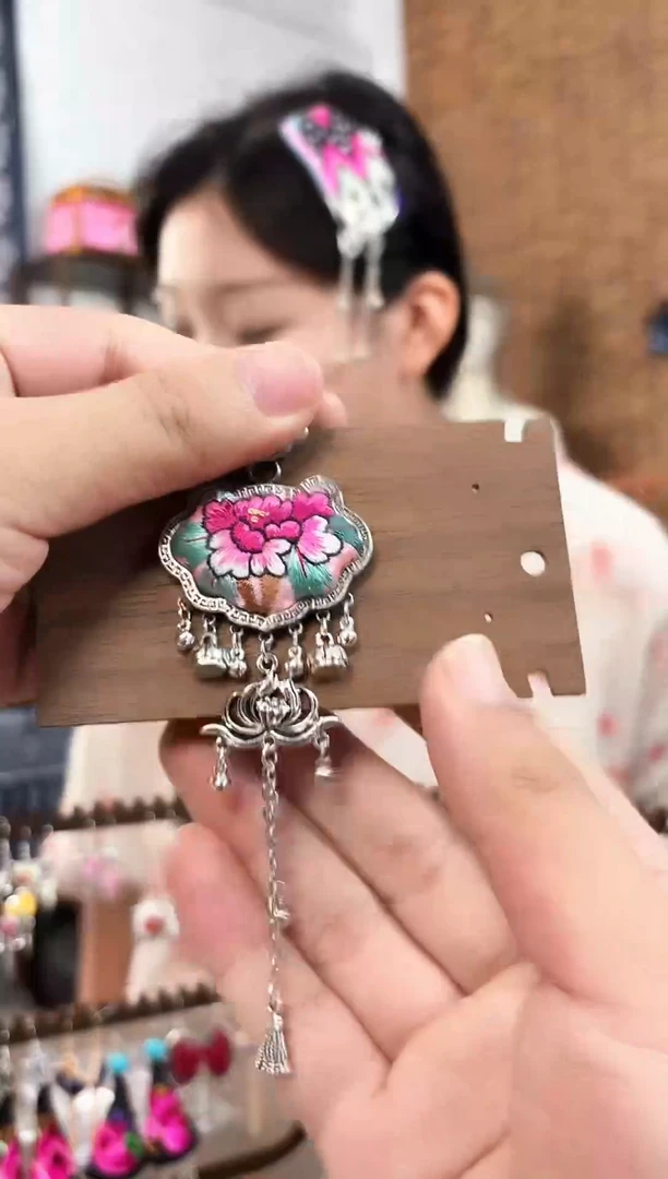 云之谣非遗老绣饰品033