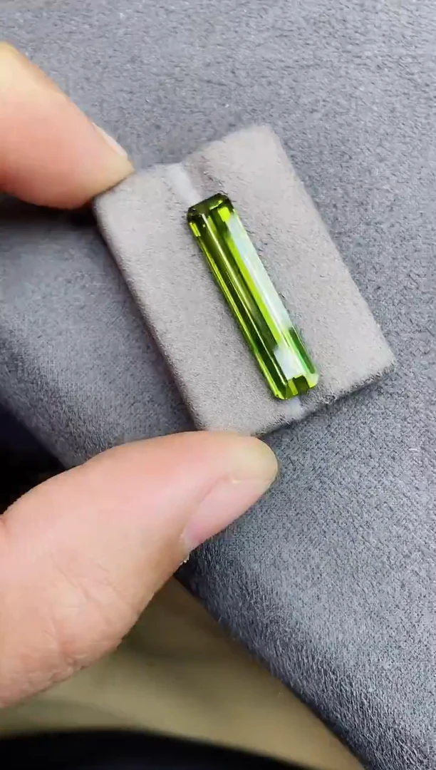 未镶嵌裸石碧玺11.4ct