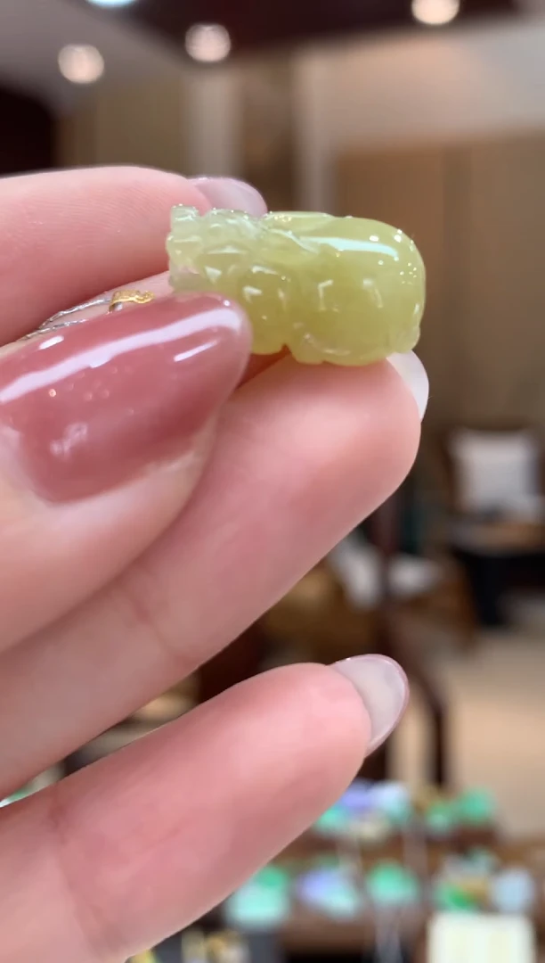 翡翠18K金镶嵌吊坠(不含链)貔貅