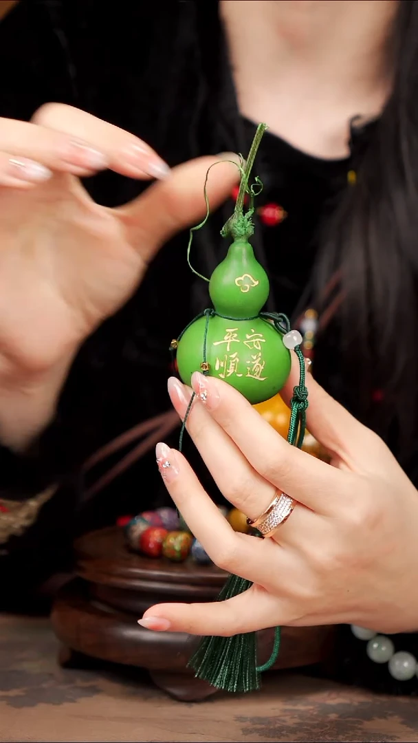 【闪购商品】2易林大漆手捻小葫芦------38