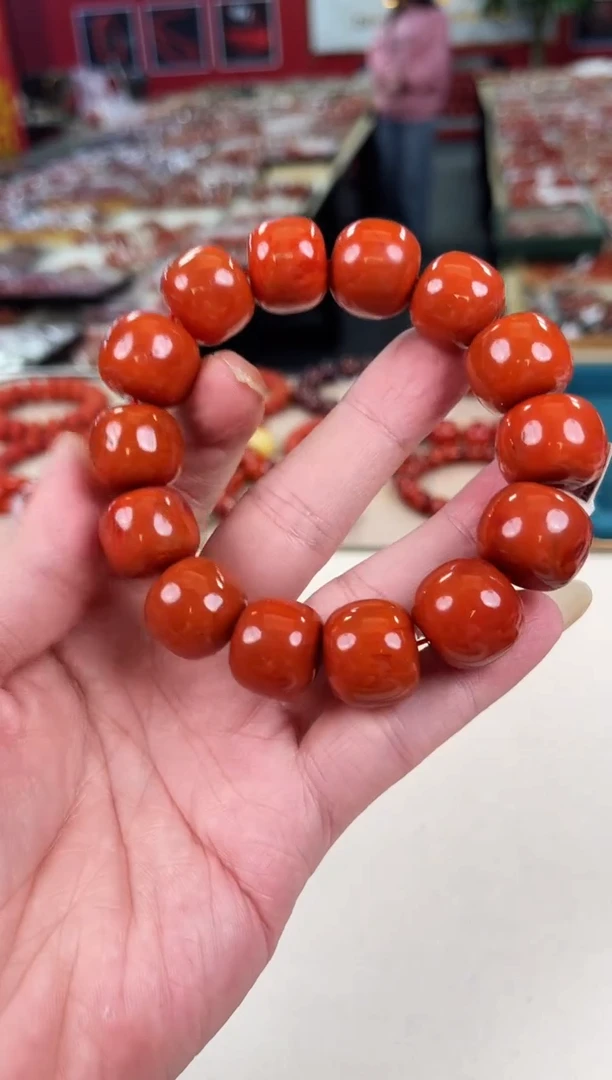 未镶嵌瓦西老型手串17~18南红玛瑙（多样式发其一）