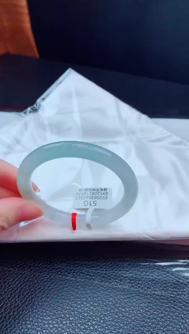 未镶嵌手镯翡翠狮****?缅甸天然翡翠A货手镯
