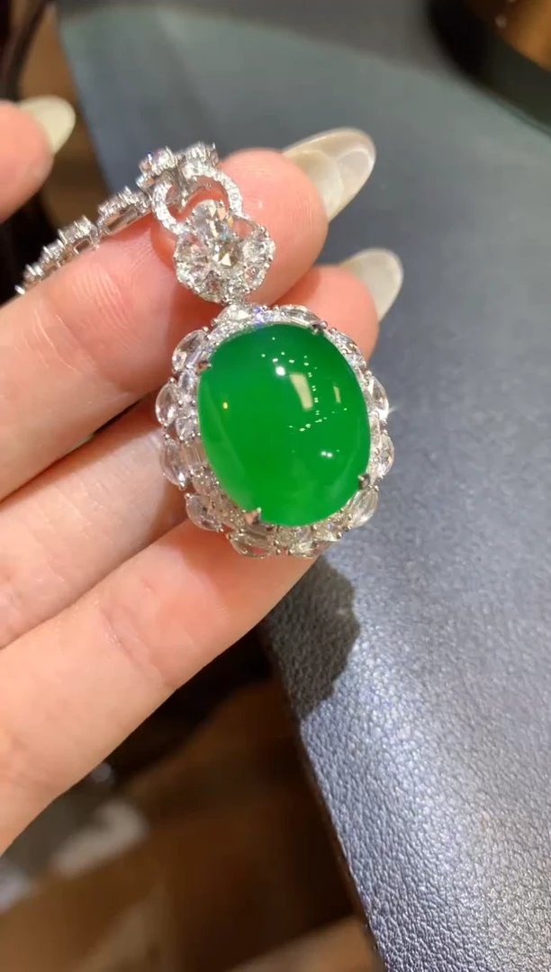 18K金镶嵌戒指翡翠杨**刀82-两用款（不含链和扣