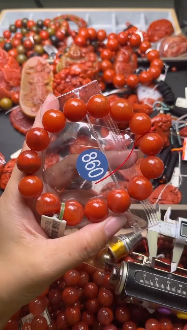 南红玛瑙未镶嵌珠宝奇石860-15