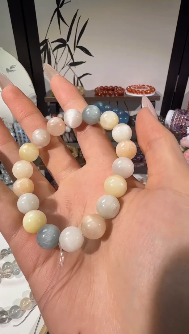 水晶摆件未镶嵌彩兔毛手串