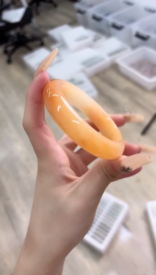 未镶嵌手镯石英质玉224-55C