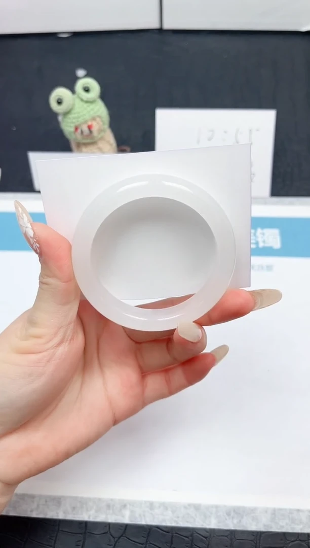 【闪购商品】石英质玉手镯未镶嵌6-54.2