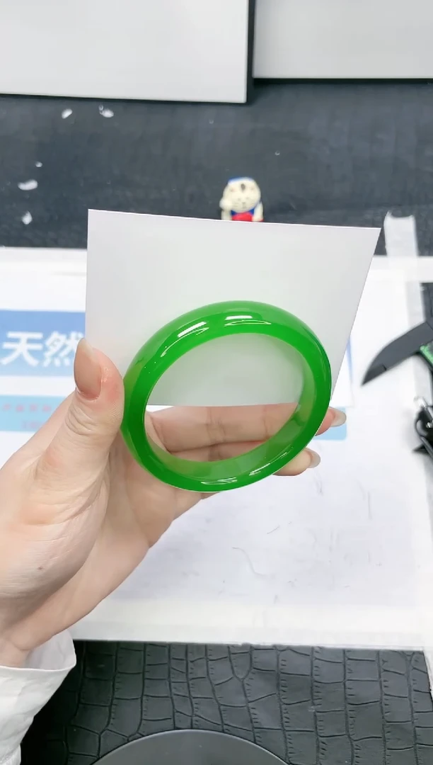【闪购商品】石英质玉手镯未镶嵌125-58