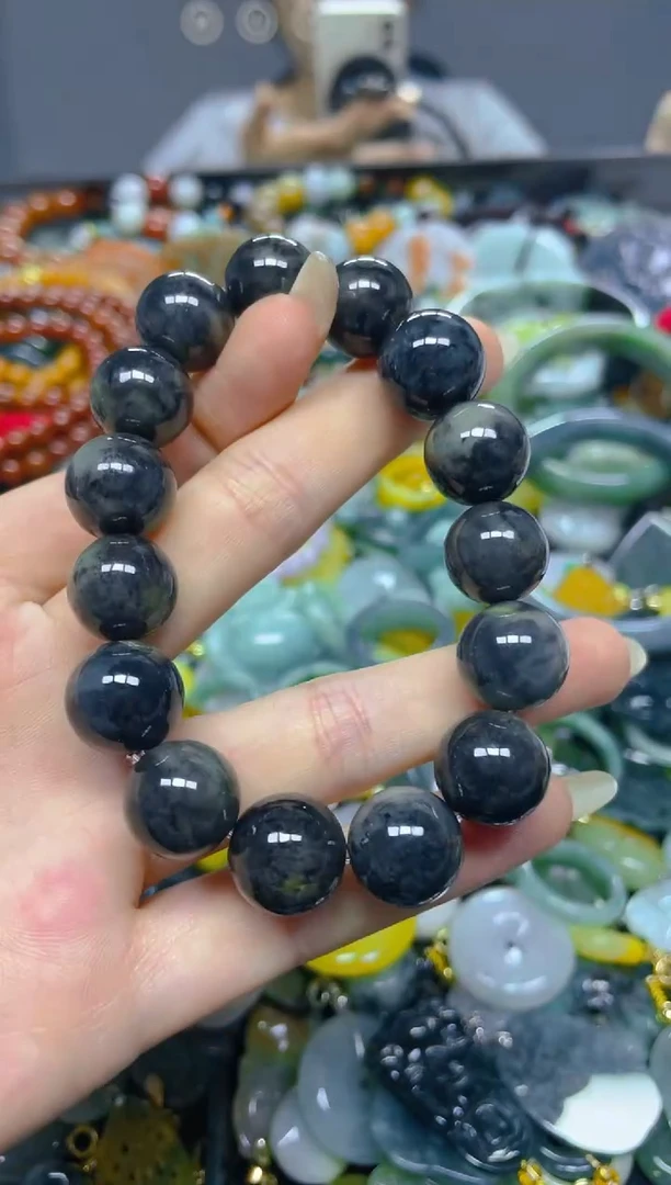 颈饰未镶嵌翡翠13MM/ G /翡翠A货，一件也是批发价