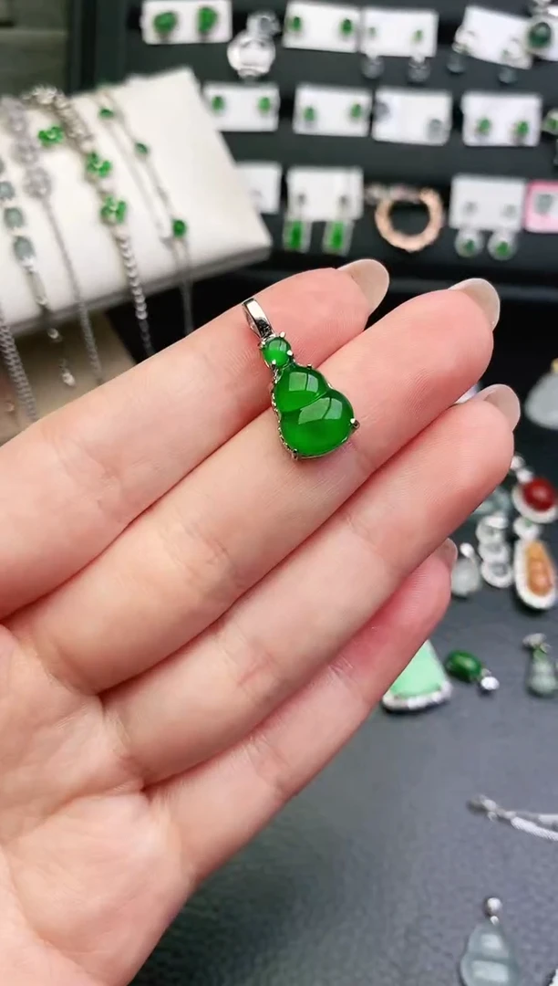 吊坠(赠链)银S925镶嵌翡翠00