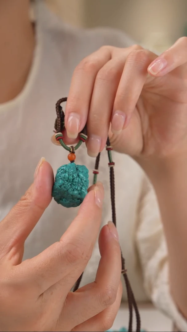 绿松石未镶嵌项链1