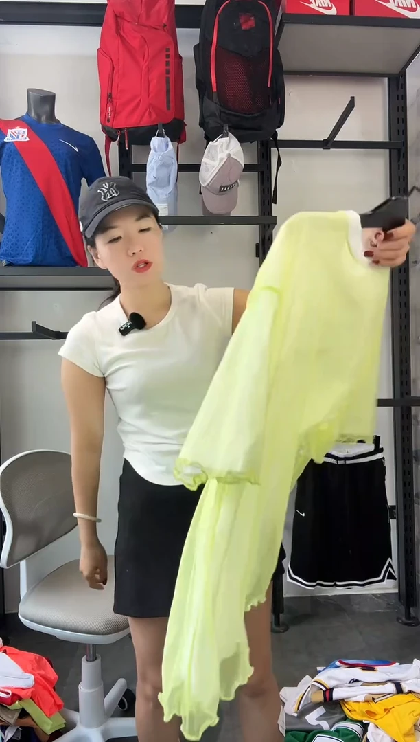 228编码 耐克卫衣服饰过款为准 尺码1