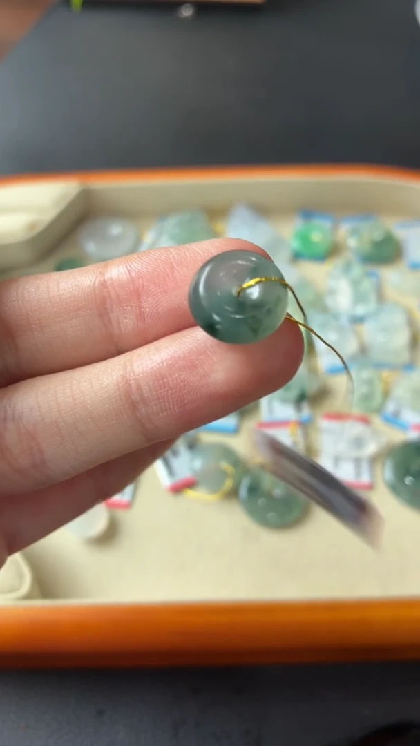 定制翡翠未镶嵌Q747