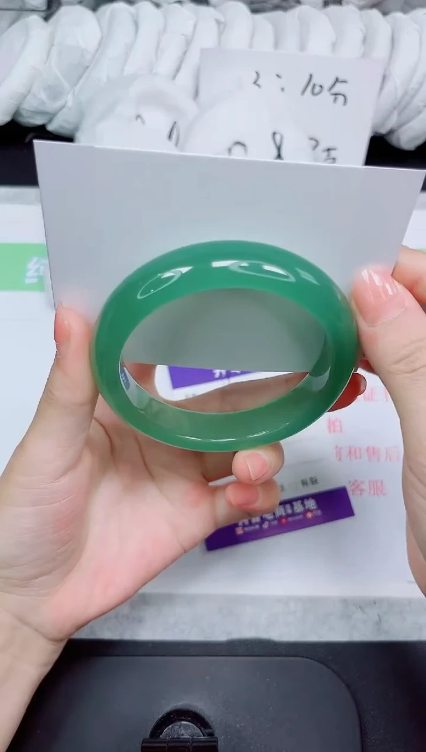 石英质玉手镯未镶嵌77-60