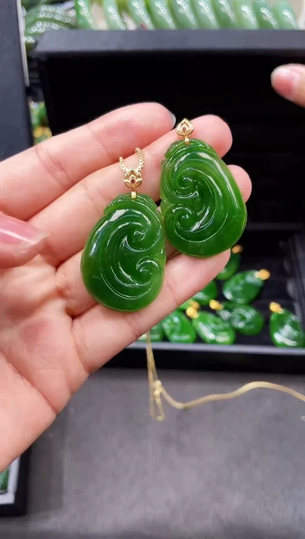 【闪购商品】和田玉吊坠18K金镶嵌35MM 多样性发一