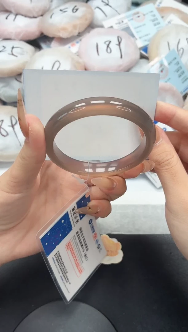 未镶嵌手镯石英质玉180/灰冰57.2