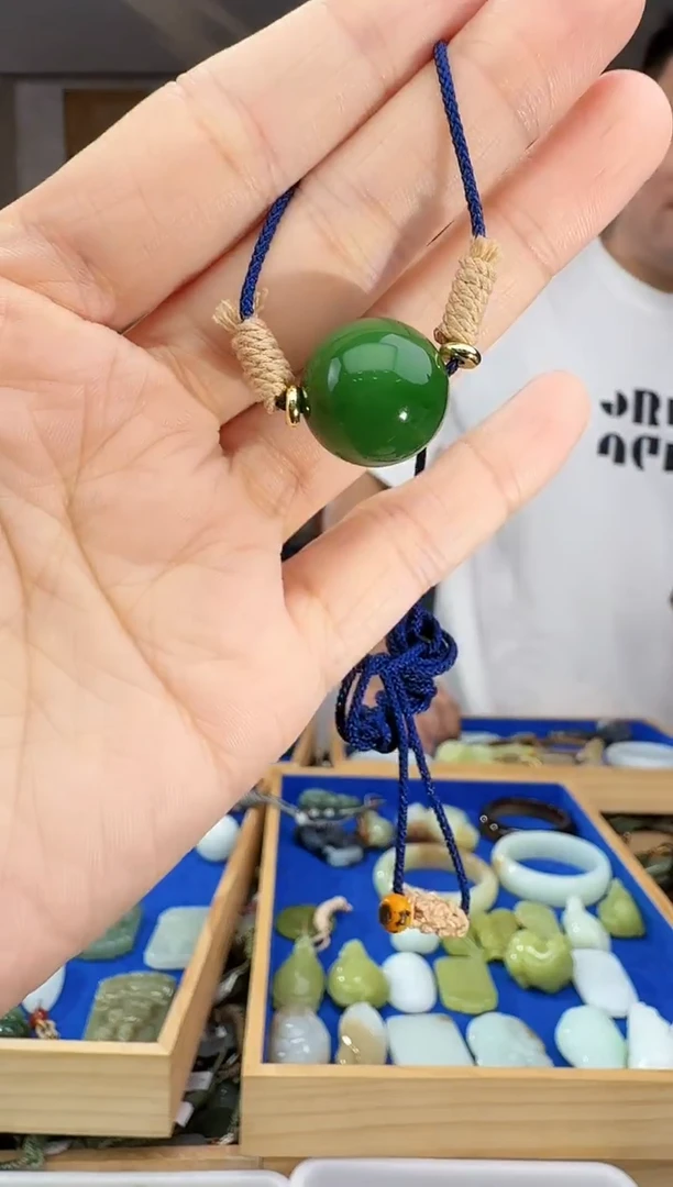 未镶嵌和田玉挂件拍一发一