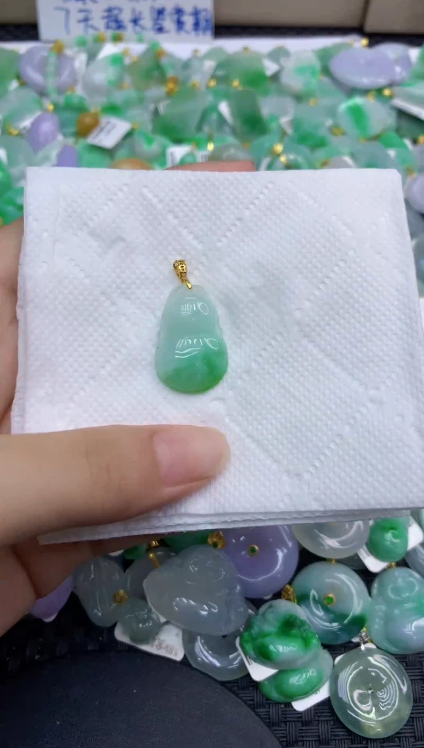 颈饰未镶嵌翡翠天然缅甸A货翡翠