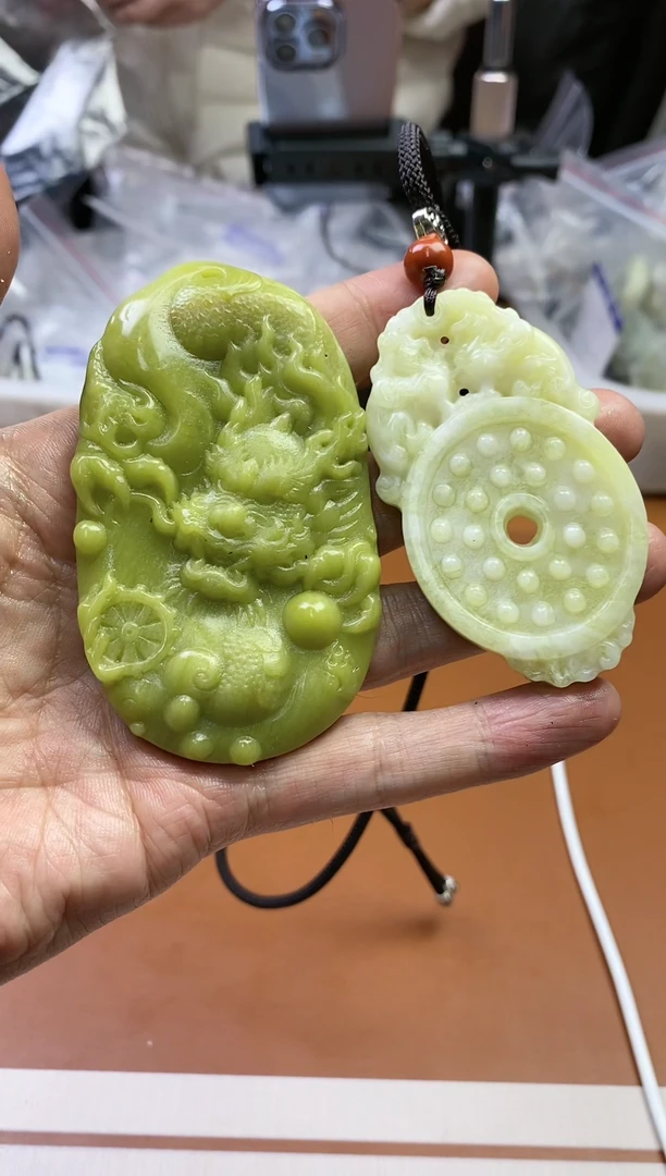 【闪购商品】蛇纹石玉其它未镶嵌多样性发货一个