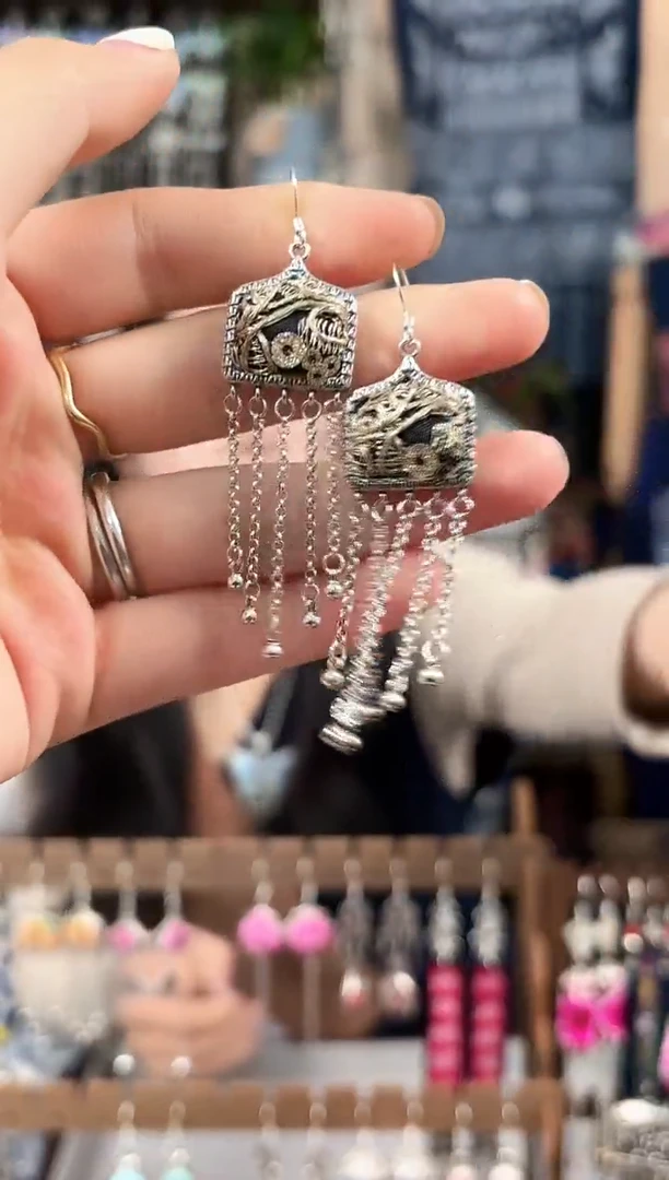 织绣民族风非遗老绣饰品601