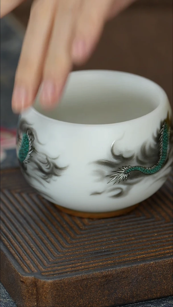 【羊脂玉青龙罗汉杯】【12西泠礼盒】