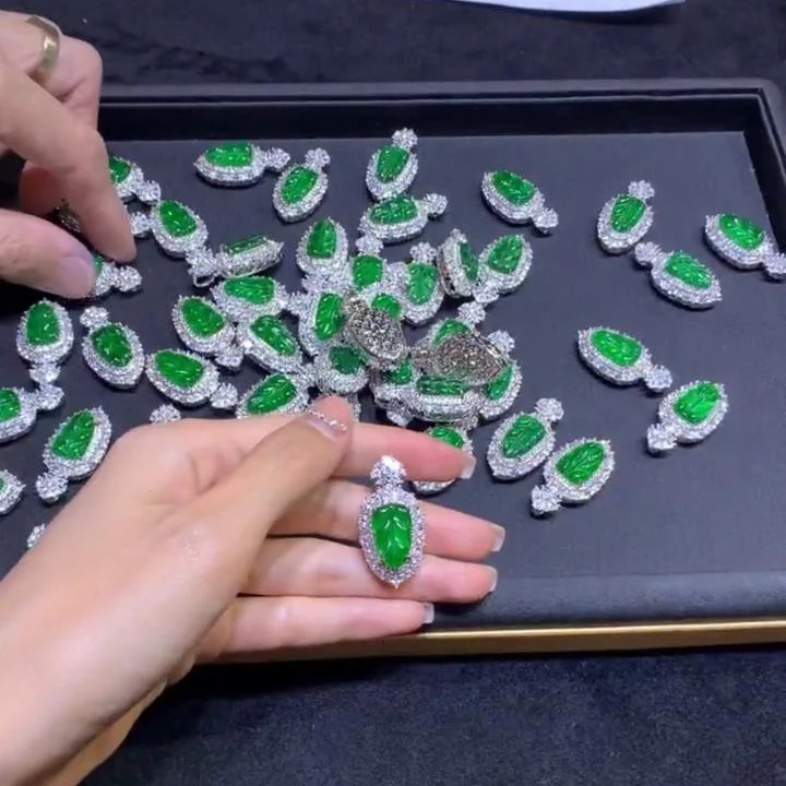 【逍遥】天然A货翡翠叶子吊坠*222/305/多样性发/1件