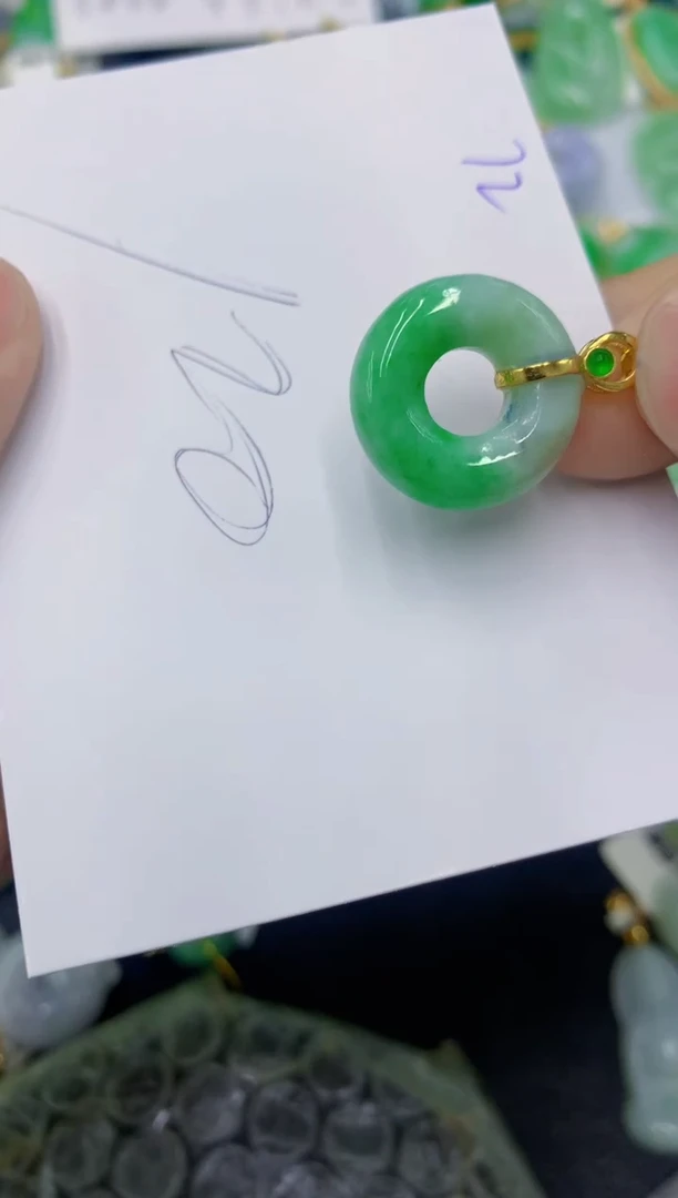 颈饰未镶嵌翡翠1111111111111