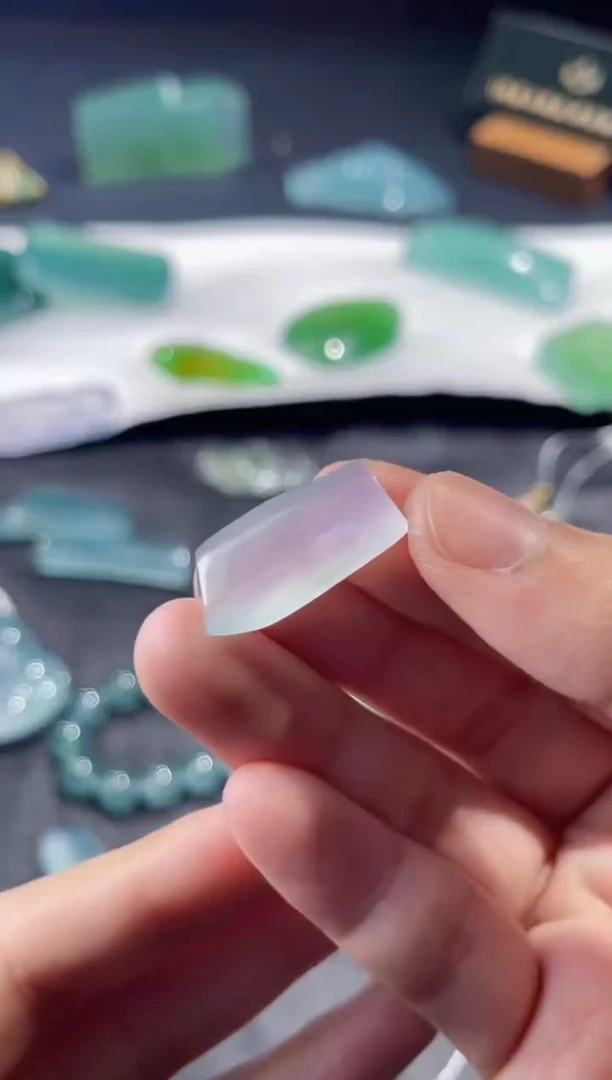 未镶嵌定制翡翠佳佳翡翠毛料定制包工包料1.8w