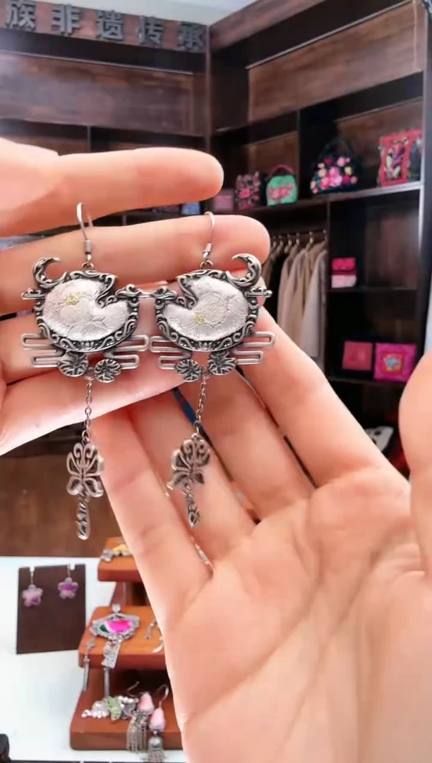 【闪购商品】织绣57蚩梦苗族古绣