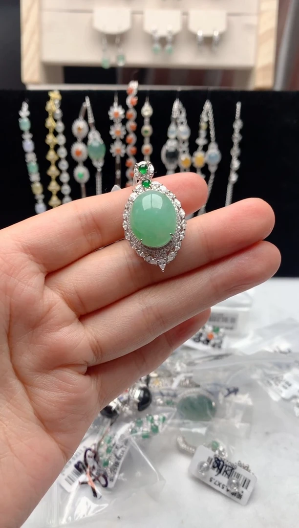 【闪购商品】翡翠吊坠(不含链)银S925镶嵌3号