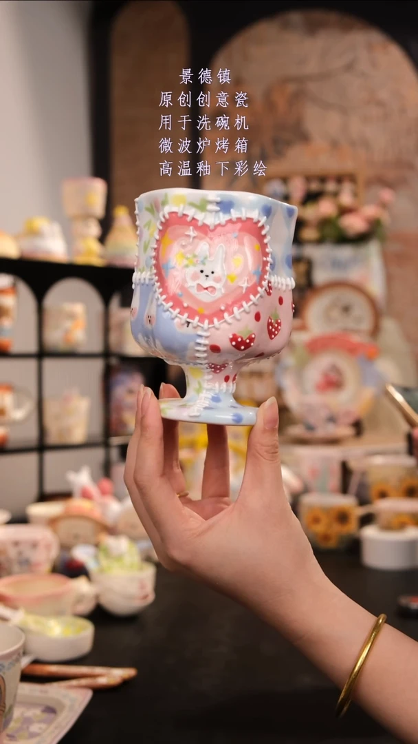 摆件景德镇手工手绘设计款