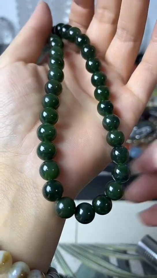 【闪购商品】和田玉颈饰未镶嵌矿坑瑕疵