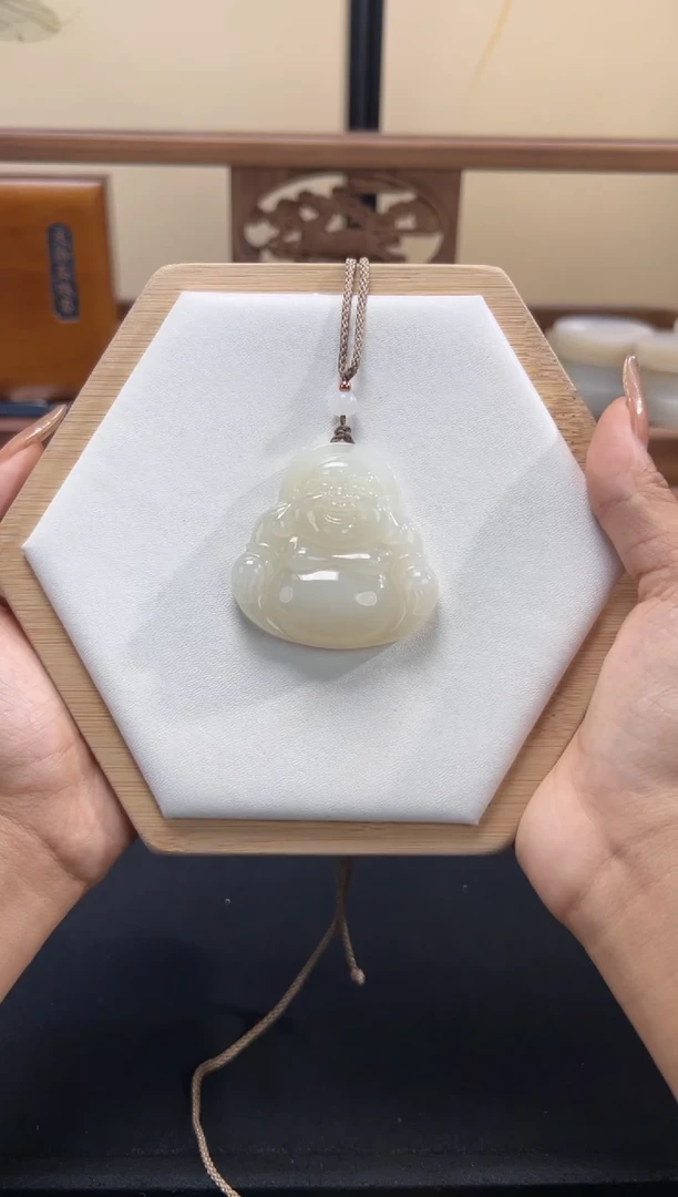 吊坠(不含链)未镶嵌和田玉48.5x48.9x12.1