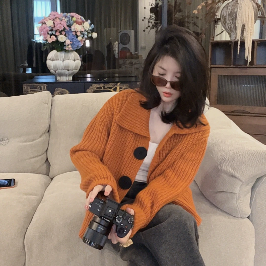 【悦悦专属】韩系POLO领大圆扣软糯长袖针织开衫Y1093