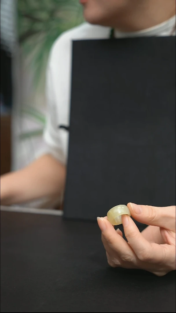 未镶嵌戒指和田玉安****佳未镶嵌 戒指 和田玉 安*佳