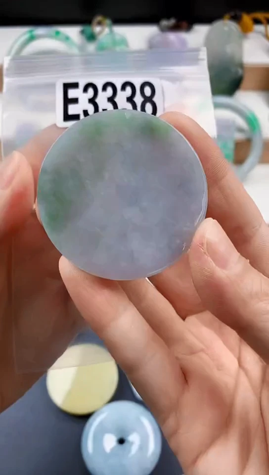 颈饰未镶嵌翡翠天然翡翠吊坠挂饰