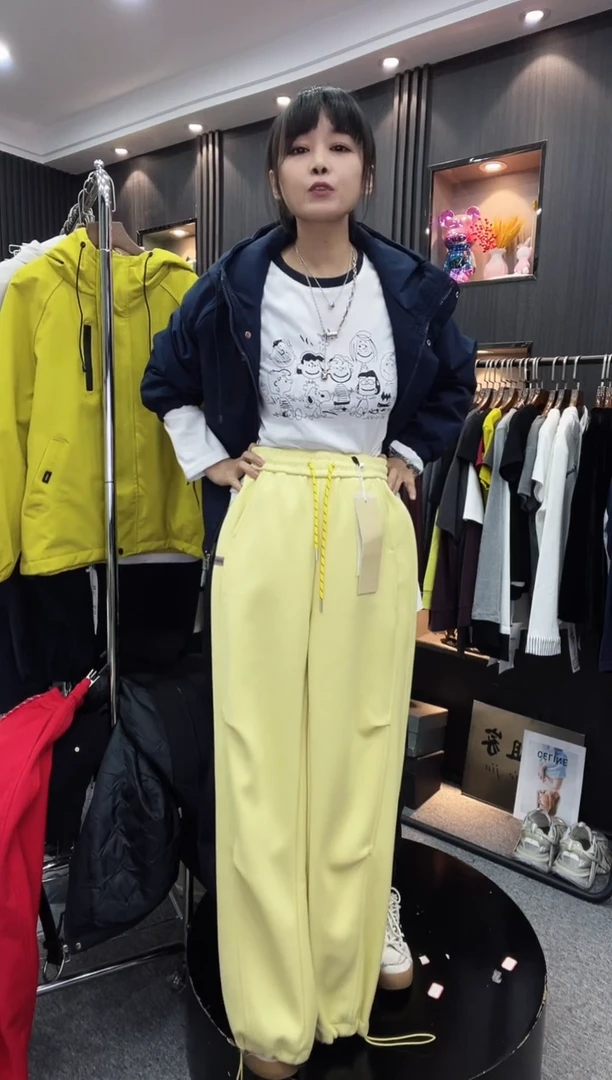88710黄色休闲裤----M》