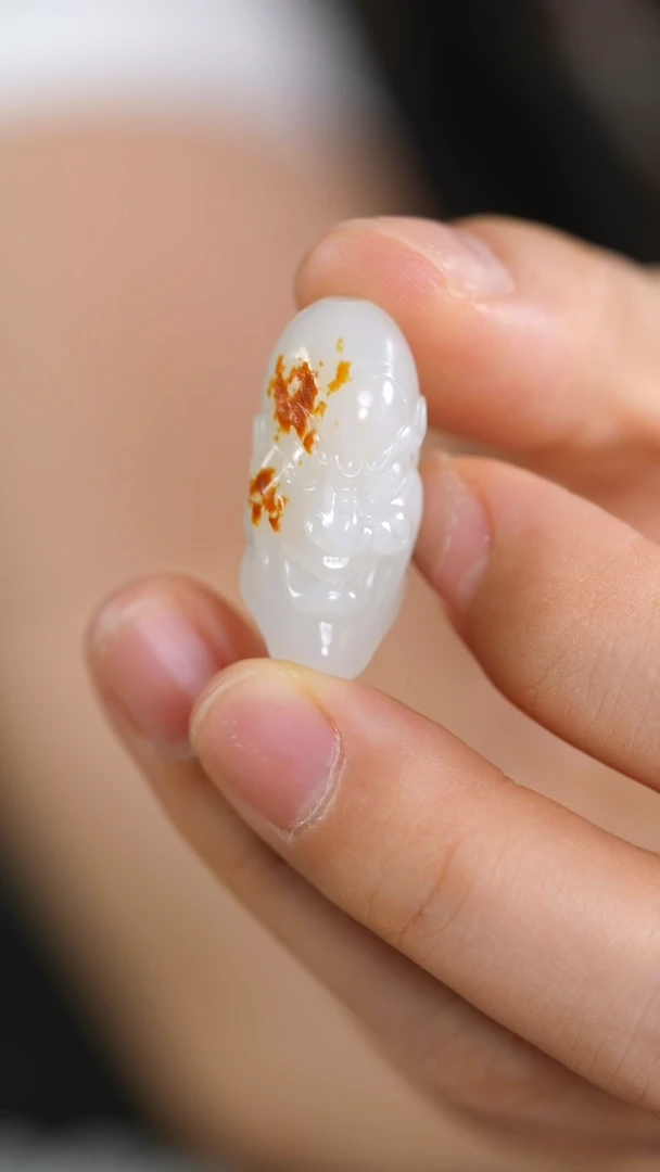 颈饰未镶嵌和田玉罗汉