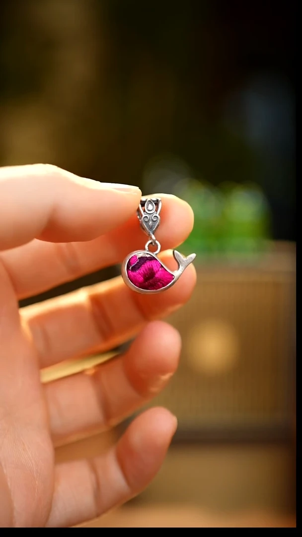 刺绣私人定制苗族手工W207