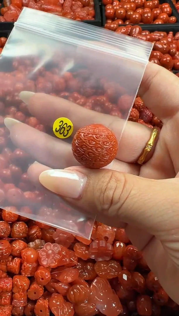 颈饰未镶嵌南红玛瑙11